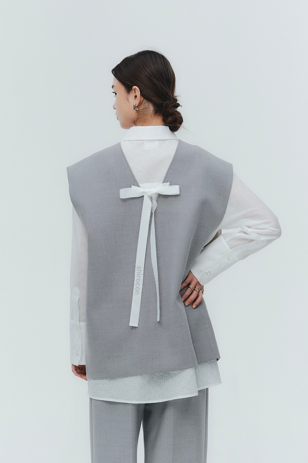 2月下旬発送予定 shirocon バックリボンオーバージレ【2026SP