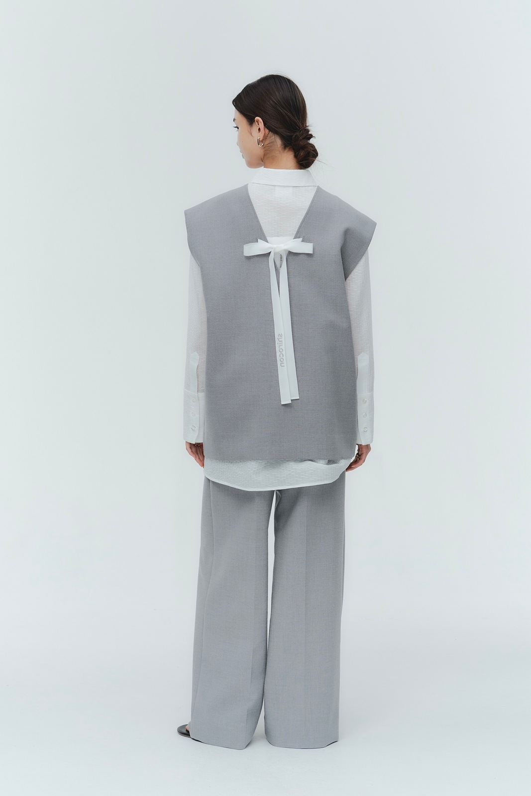 2月下旬発送予定 shirocon バックリボンオーバージレ【2026SP