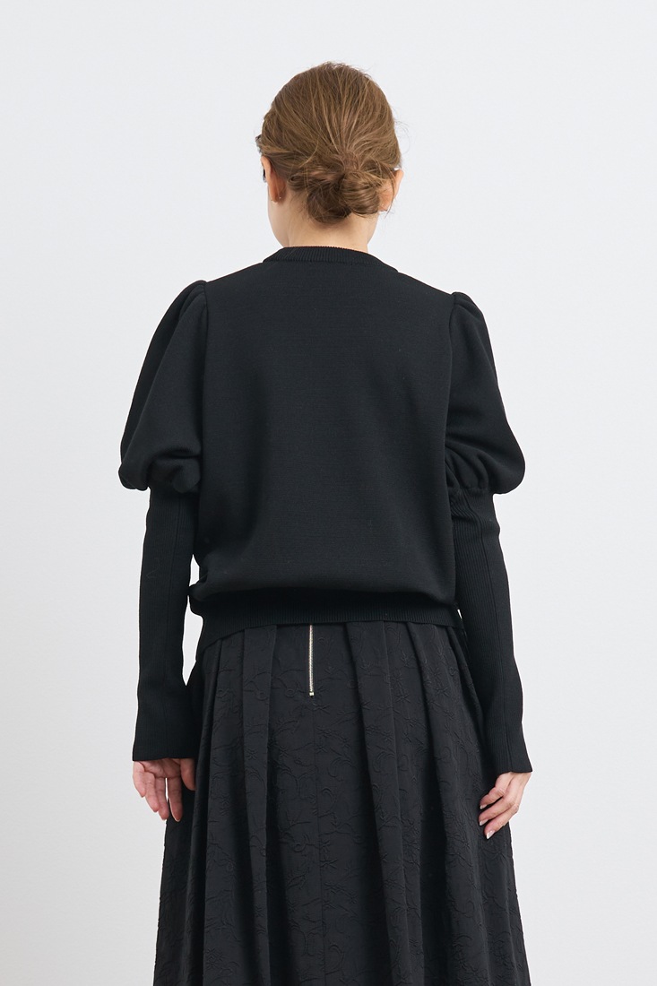 新品・未使用・タグ付】yori ウールパフスリーブニット36 ブラック