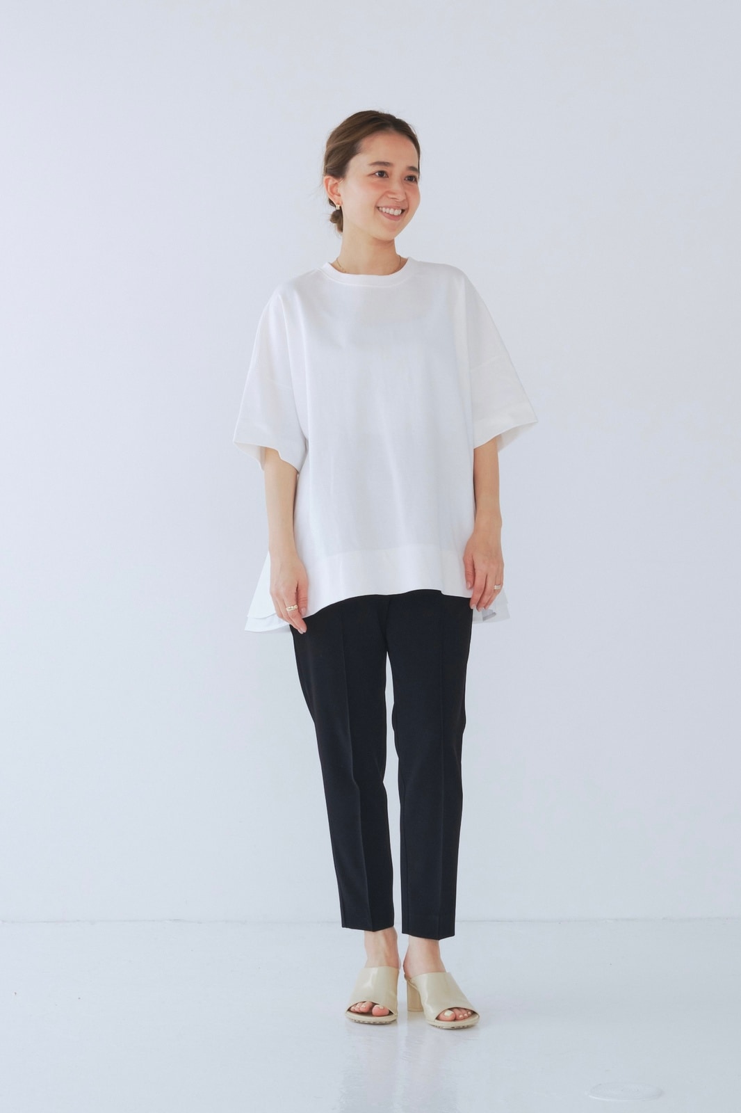 試着のみ未使用）yori ソリッドバックフレアTee ネイビー - メルカリ