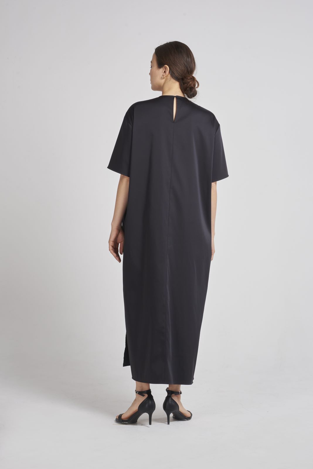 グッドふとんマーク取得 yori ボックスサテンワンピース 【2023SM