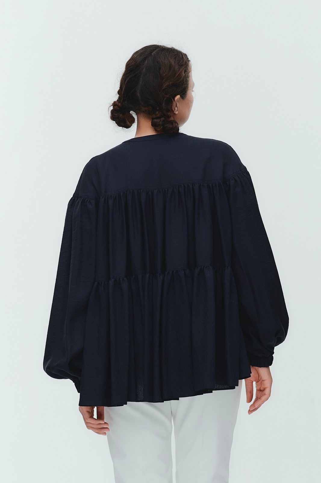 3月下旬発送予定 ウェイビーシアーティアードブラウス【2026SP