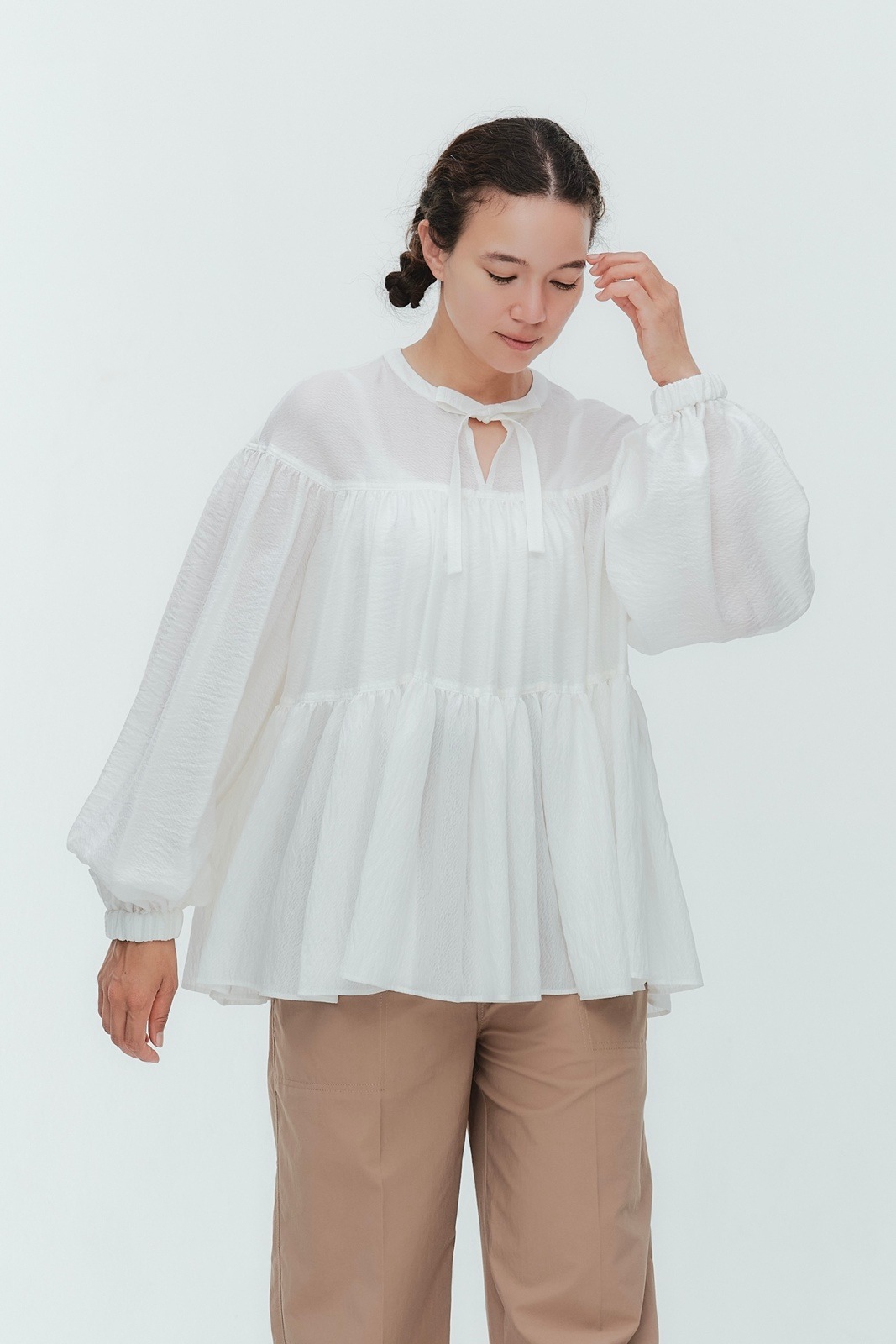 3月下旬発送予定 ウェイビーシアーティアードブラウス【2026SP