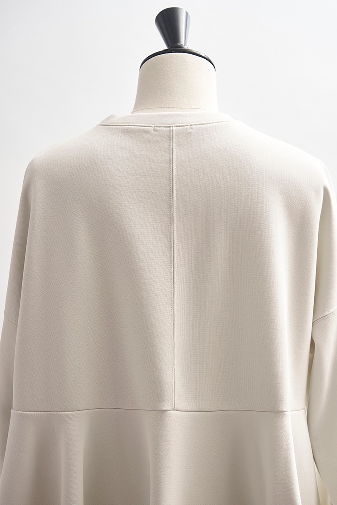 yori チャンキーバックフレアTee ホワイト 2024SPOT完売