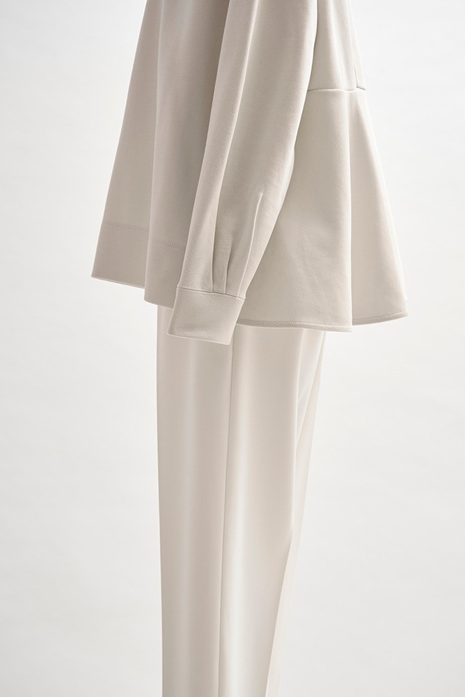 新品　yori チャンキーバックフレアtee yori ヨリ チャンキーバックフレアTee ホワイト 新品タグ付き - メルカリ