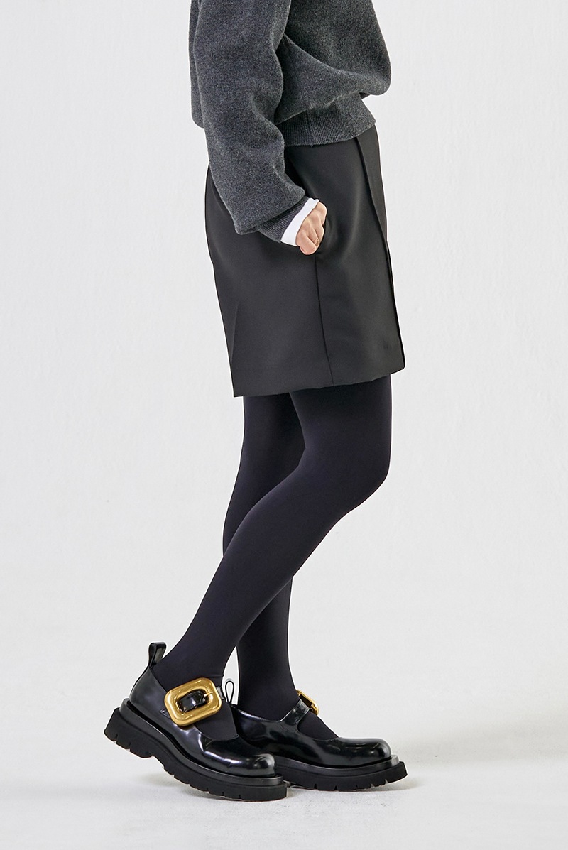 新品♡yori ヨリ　トリプルクロスショートパンツ2024AW 34 ブラック トリプルクロスショートパンツ 9/19 pm12:00～販売 | 9/19 pm12