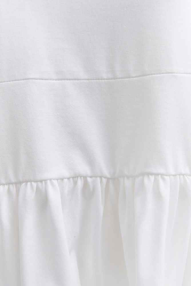 yori ホワイト ティアード 半袖トップス yori ホワイト ティアード 半袖トップス