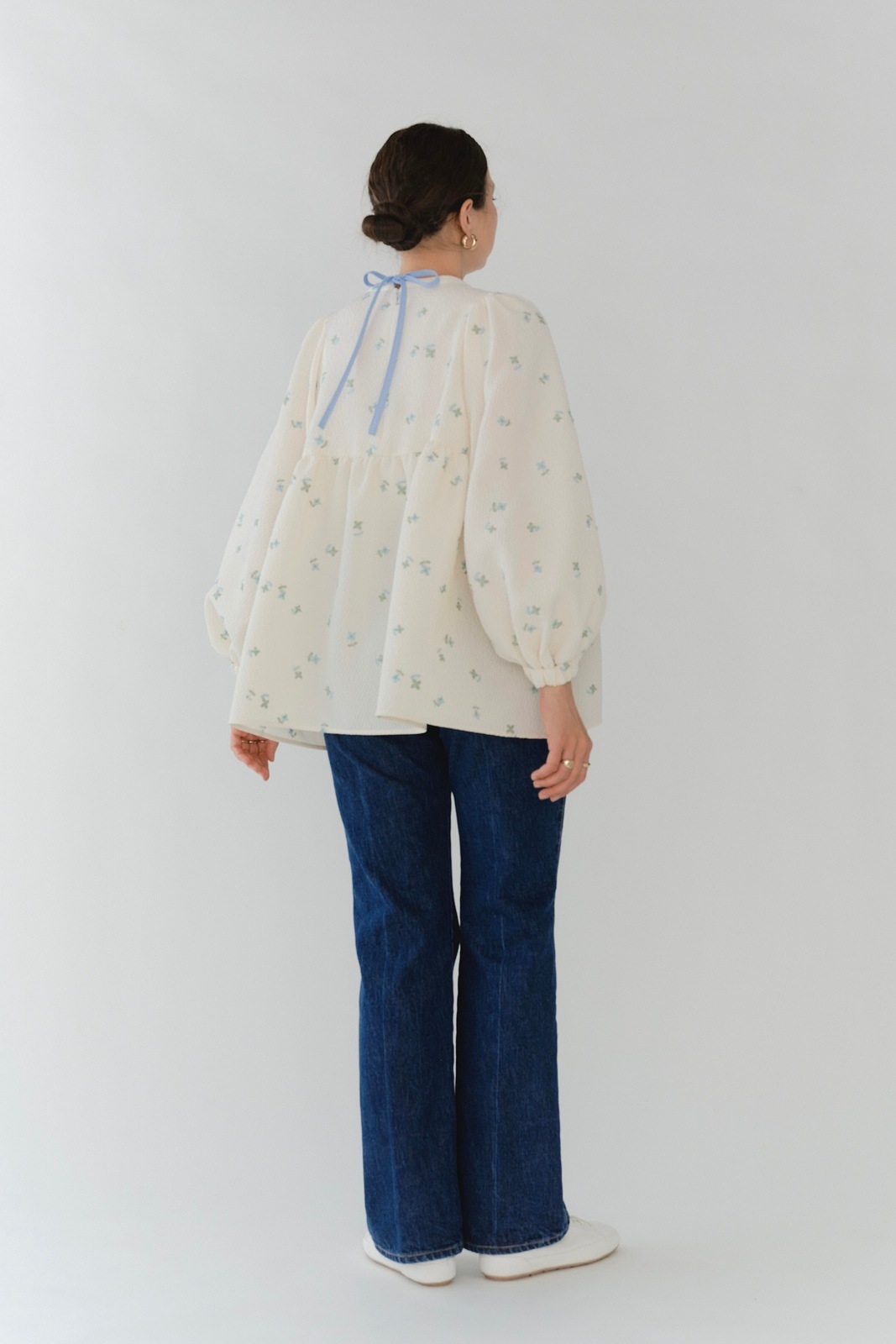 フクレ刺繍ギャザーブラウス【2025AW】