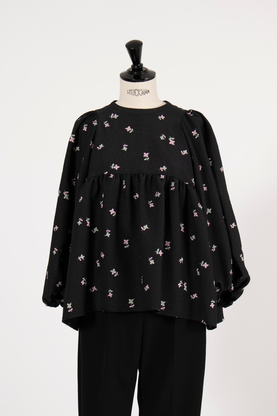 フクレ刺繍ギャザーブラウス【2025AW】