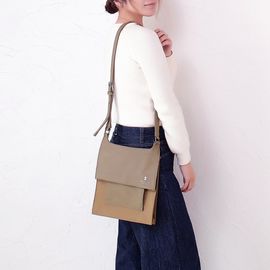 PICONE ACCESSORI ショルダーバッグ