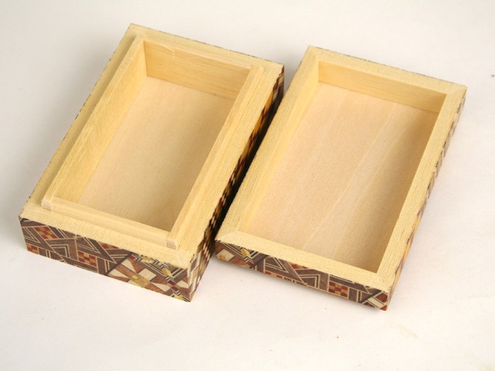 新品 箱つき 箱根寄木細工 無垢 9寸 文箱 文庫 小物入れ 新品 箱つき 箱根寄木細工 無垢 9寸 文箱 文庫 小物入れ