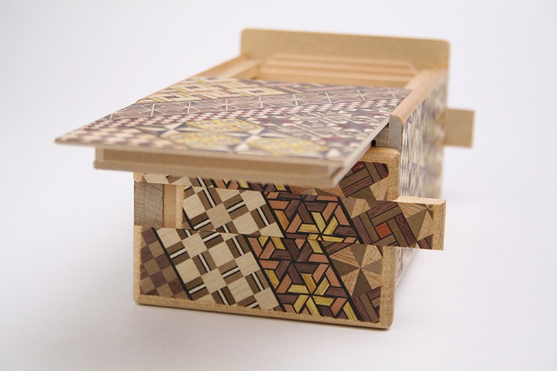 秘密箱21回仕掛け 5寸 小寄木 | 秘密箱 | 寄木細工専門店 箱根丸山物産