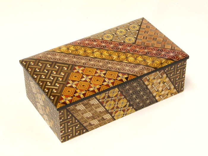 ���ڣ�����������Ȣ��������