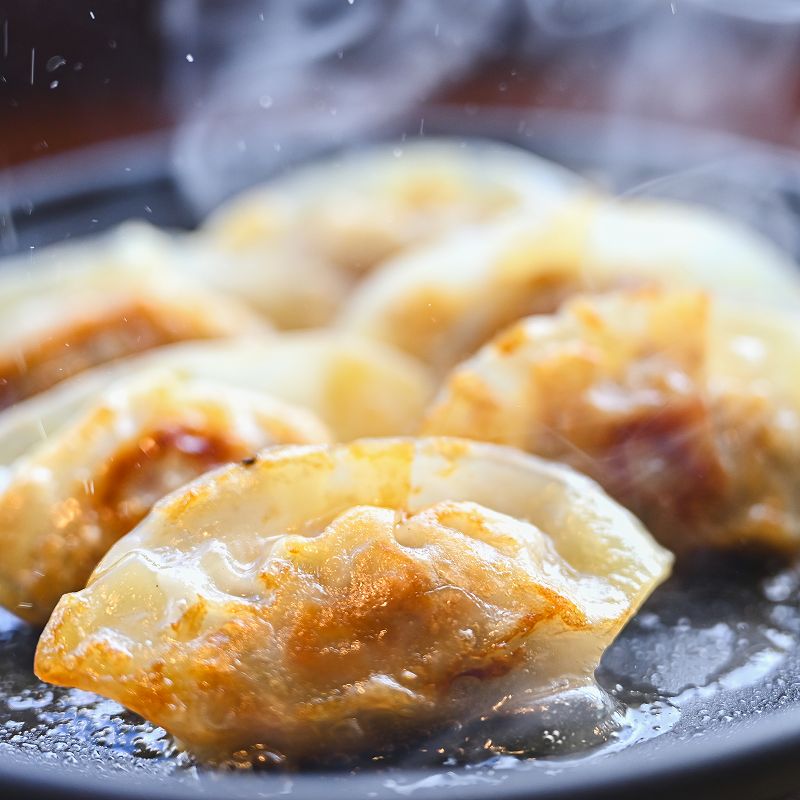 【年越しそば・御歳暮ギフト　そば屋の出汁ぎょうざ付き】鴨汁そば麹漬け2食・ざるそば2食と出汁ぎょうざのセット