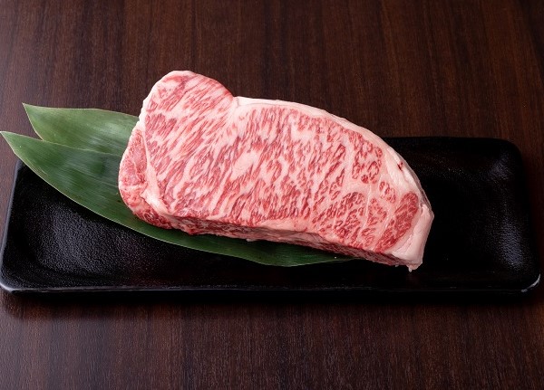 黒毛和牛【雌牛】サーロイン塊肉 | おすすめ | 株式会社 吉澤畜産
