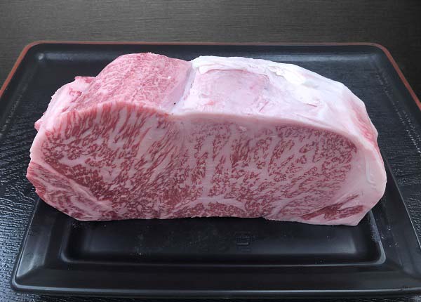黒毛和牛【雌牛】サーロイン塊肉