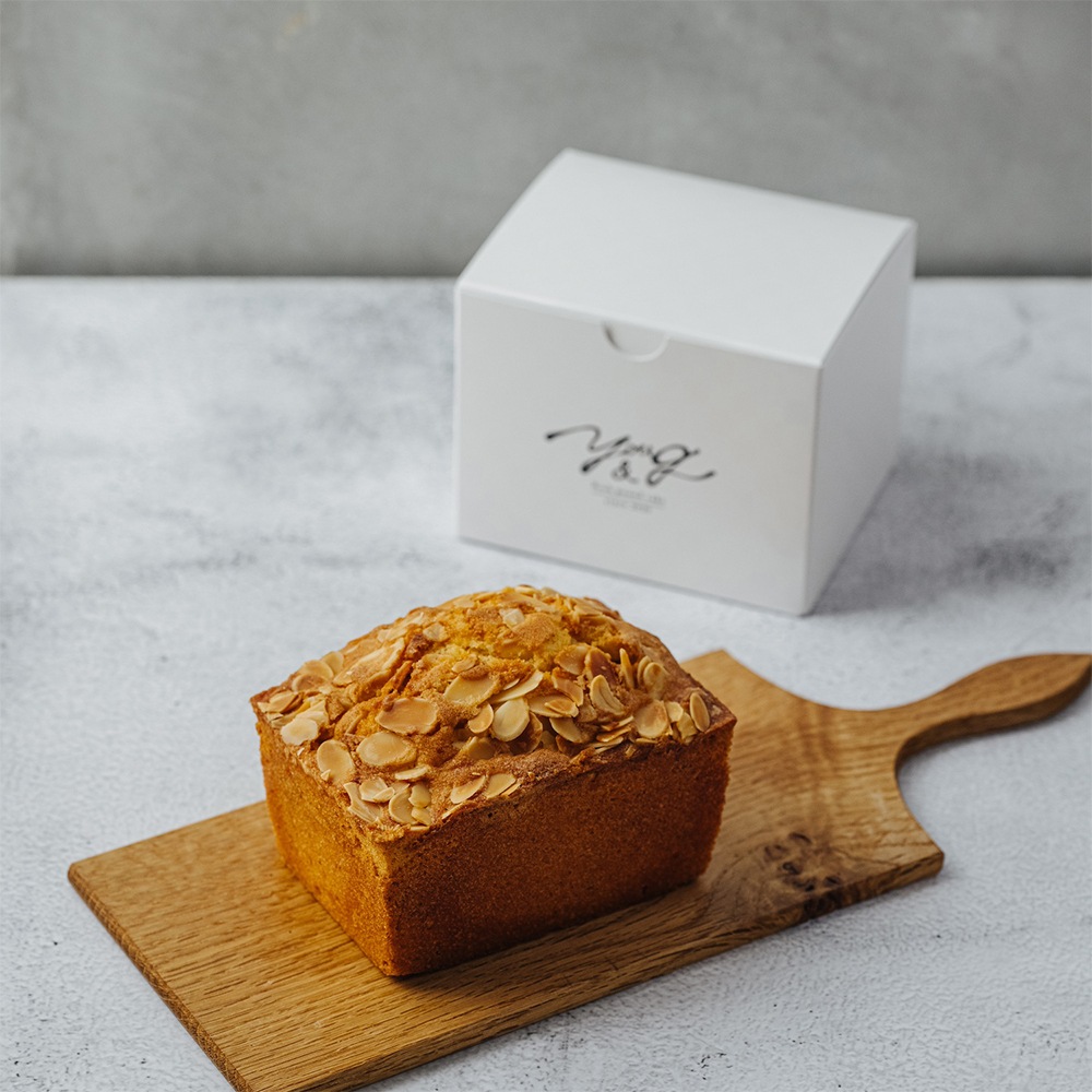 しっとり感を追求してできたアーモンドパウンド