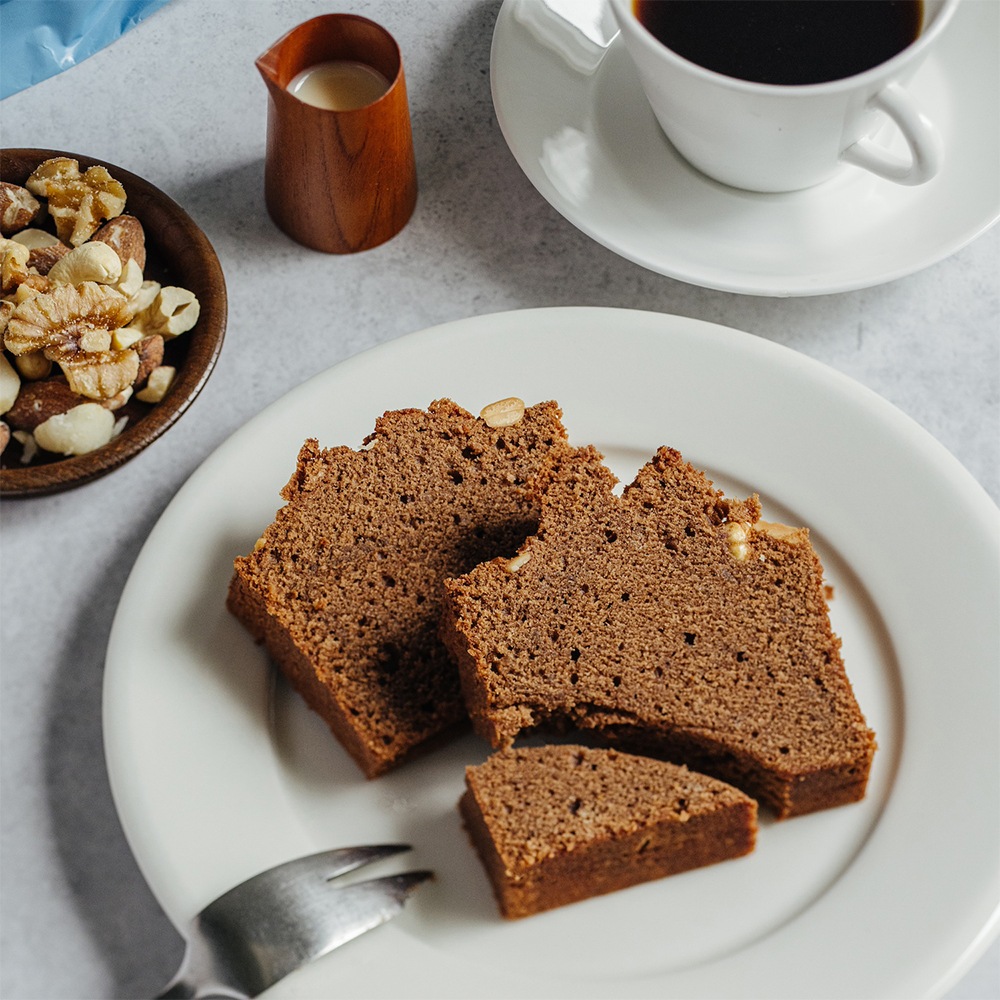 大人な70%カカオチョコと4種ナッツのパウンド