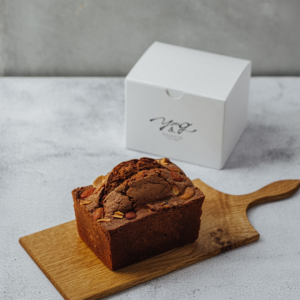 大人な70%カカオチョコと4種ナッツのパウンド