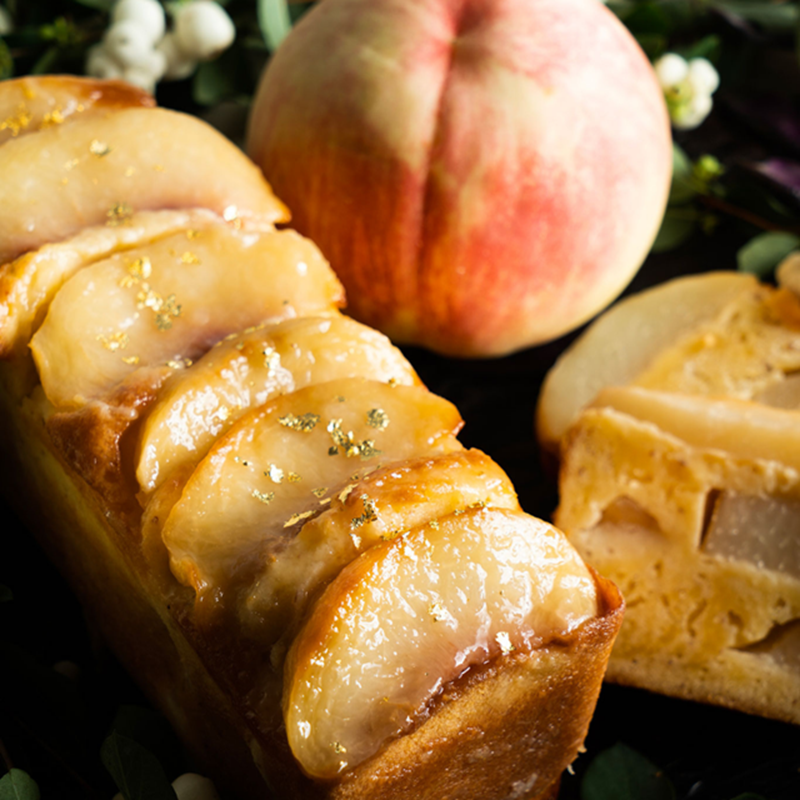 古山果樹園とろももパウンド【世界一高価なパウンドケーキ】