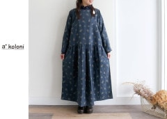 ista-ire（イスタイーレ）＊起毛フラワープリントティアードワンピース