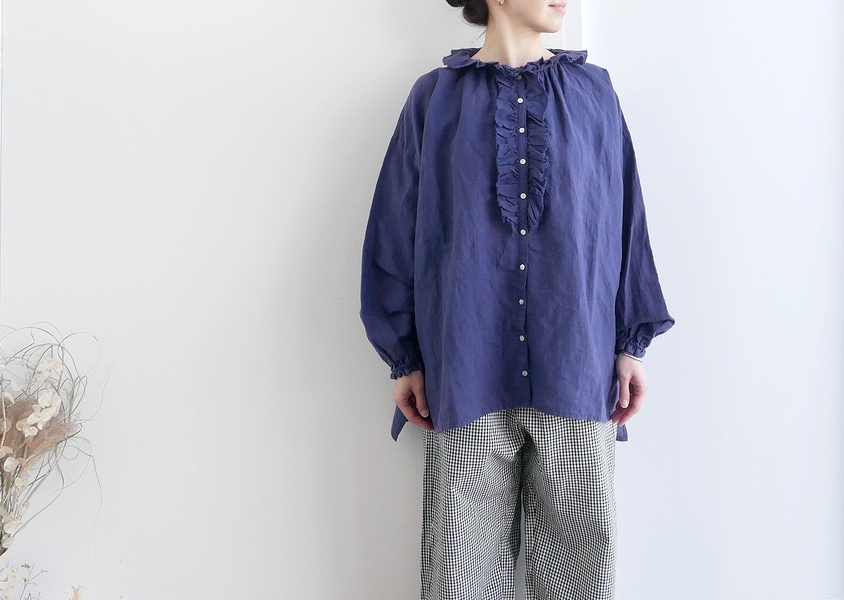 美品✨アディアム　カットソー　立体フリル　希少　近年　ネイビー 000000004503_UWmdjut.jpg