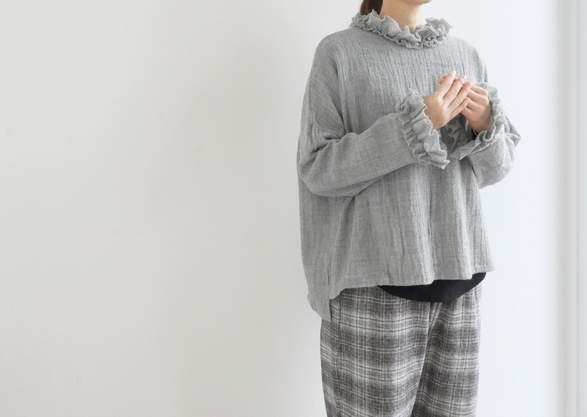 g)(グラム)＊ウールガーゼネックフリルボックスプルオーバー(2色