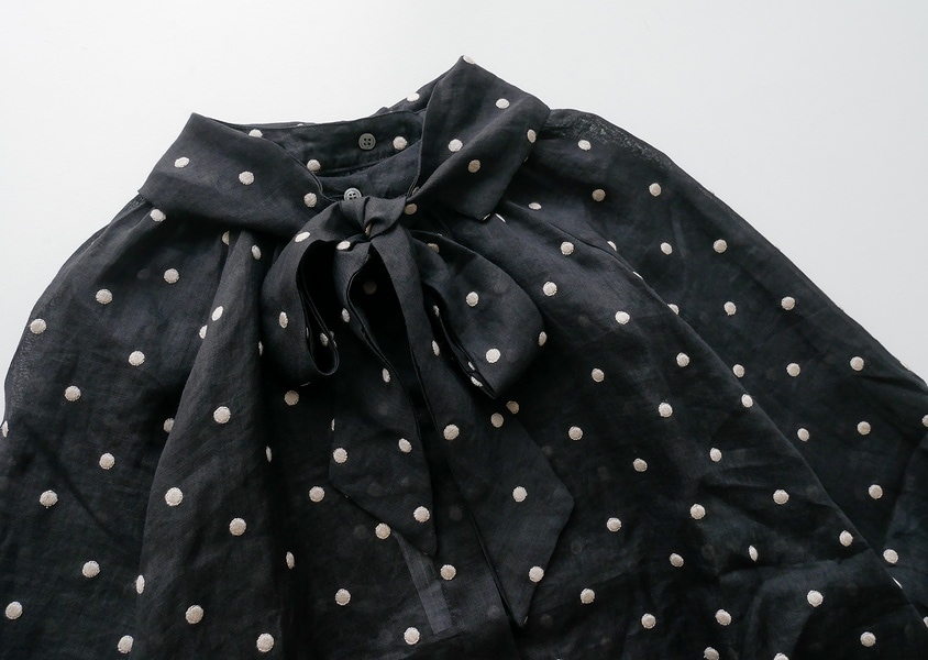 YURK（ユルク）＊DOT刺繍ボウタイ比翼シャツ(2色)】 | すべての商品