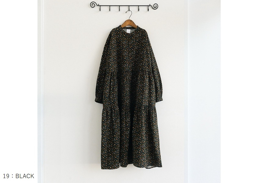 ista-ire（イスタイーレ）＊起毛フラワープリントティアードワンピース