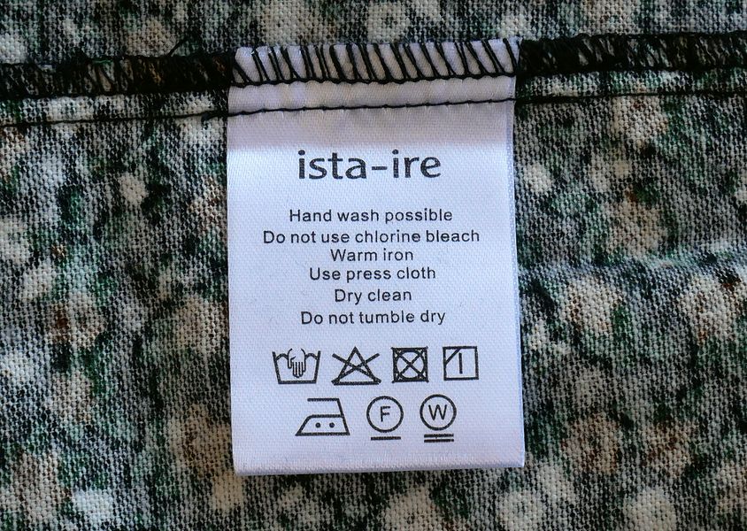 ista-ire（イスタイーレ）＊起毛フラワープリントティアードワンピース