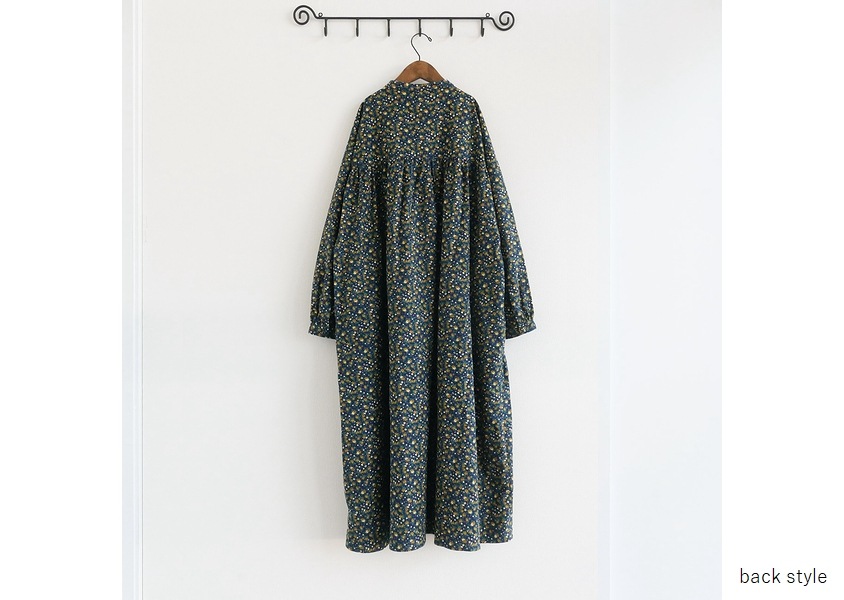 ista-ire（イスタイーレ）＊起毛フラワープリントティアードワンピース
