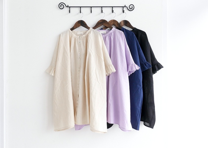 【新品】a+koloni コロニー 襟フリル 9分袖チュニック ピンク 30%OFF【a+koloni（コロニー）＊C/Lフリルスリーブチュニック(4