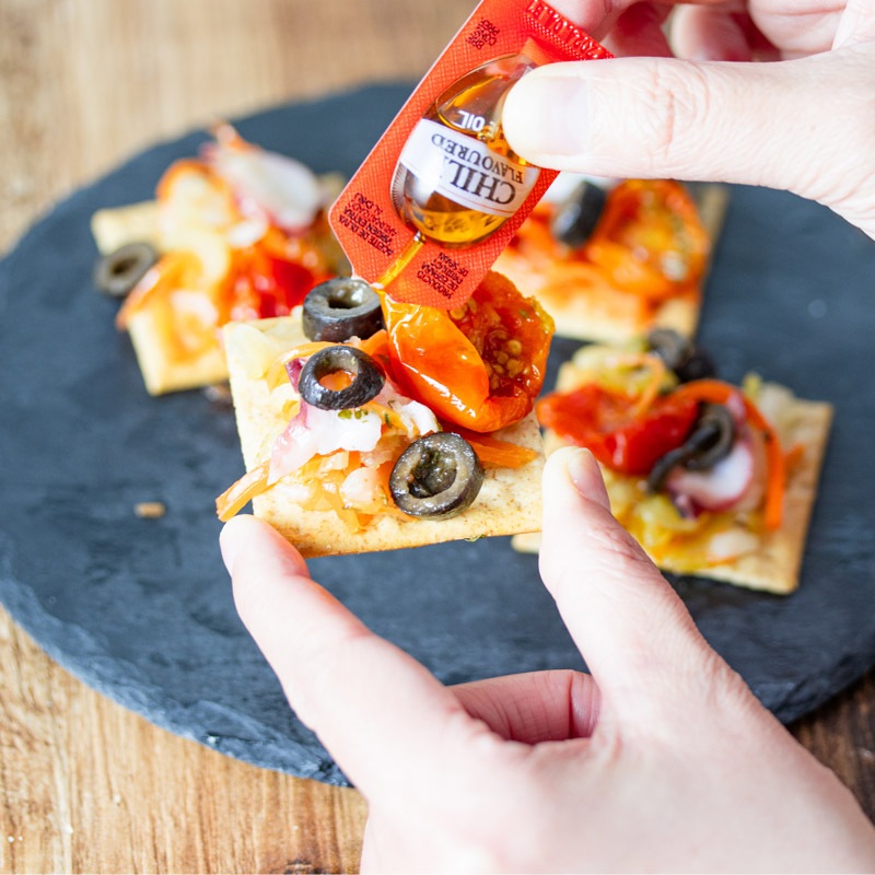 20%オフ！グルメラバーズEVOOフレーバーオイル「チリ（赤唐辛子）」5本セット 20%オフ！グルメラバーズEVOOフレーバーオイル「チリ（赤唐辛子