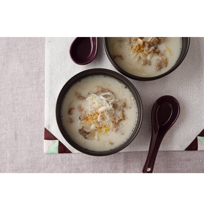 やさしい味わいのビーフだし　４８０ｇ