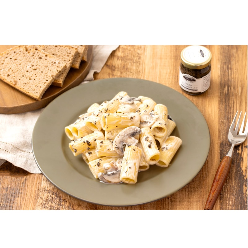 タルトゥファータ　黒トリュフソース　５０ｇ