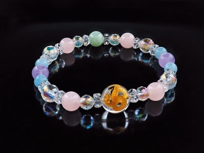 蛇石　　天然石　 水石 　木製台座付き　金運　開運 蛇石 天然石 水石 木製台座付き 金運 開運