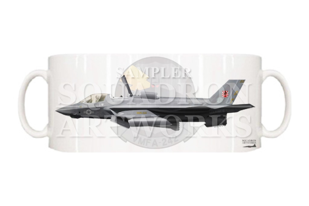 マグカップ　F-35B　LightningⅡ　VMFA-242 Bats ～護衛艦「いずも」発着艦検証～