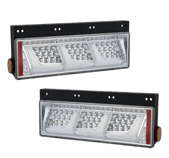 LEDRCL-24RC/LC 小糸製作所 左右セット LEDリアコンビネーションランプ クリア 3連ノーマル(左右1セット) 小糸製作所 【送料無料】