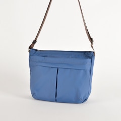 ナイロンタフタショルダーバッグ　ミディアム