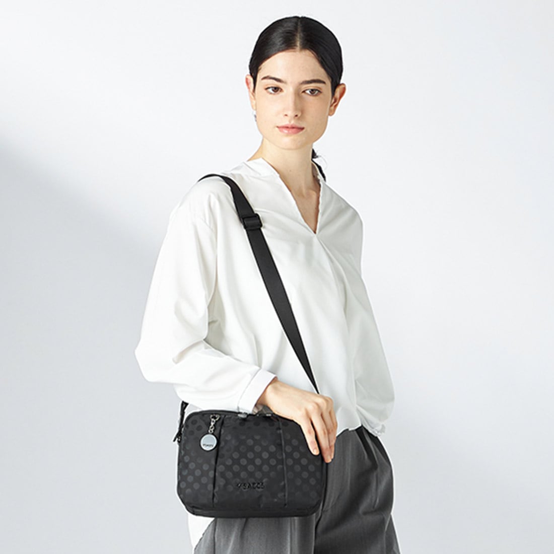 PolkaDots  スクエアポシェット