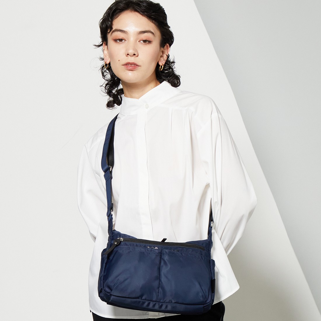 ショルダー お問い合わせページ トリプルポケットベーシックショルダー｜Y'SACCS公式通販