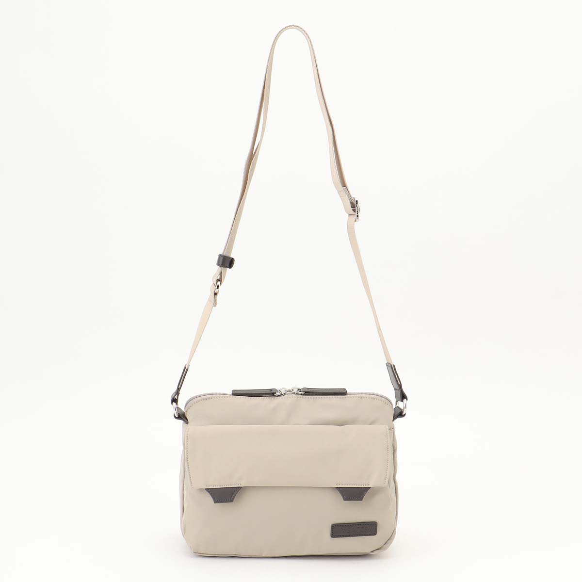 ダブルタブ　トラベルポシェット