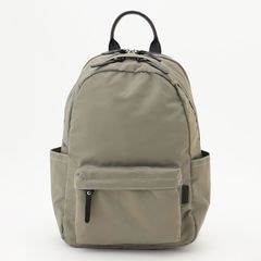 フロントポケットベーシックリュック