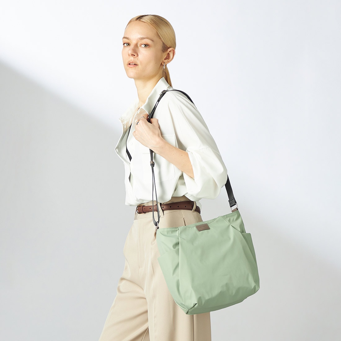 【ナイロンタフタ】トラベルショルダー