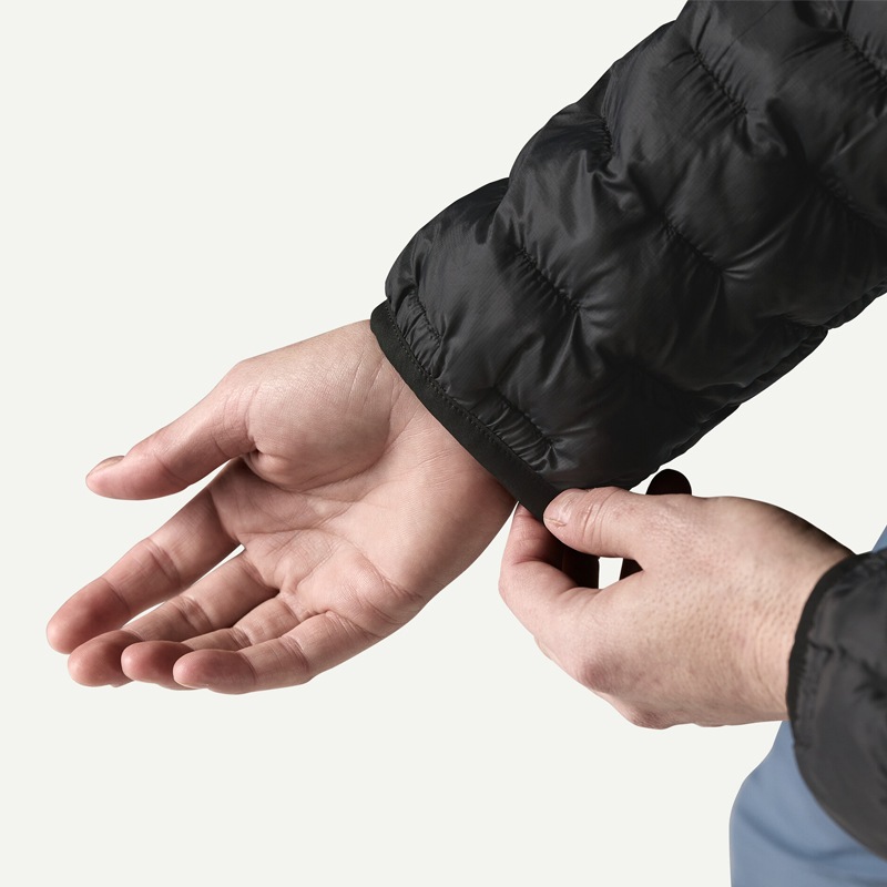 パタゴニア Patagonia ウィメンズ・マイクロ・パフ・フーディ　84041