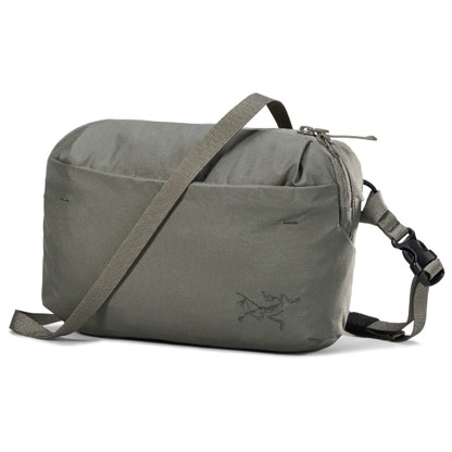 ヒリアド クロスボディ アークテリクス ARC’TERYX