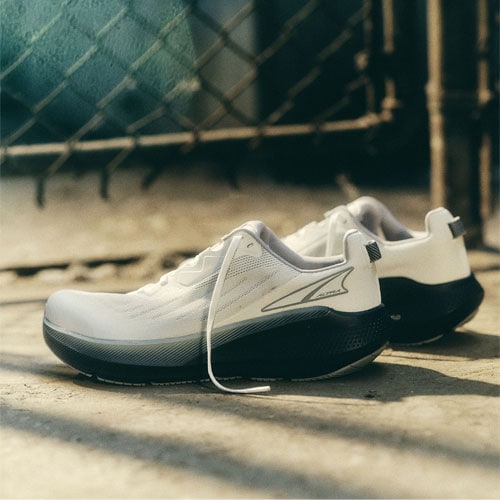 ALTRA フォワード・ヴィアメンズ 楽天市場】アルトラ ALTRA メンズ スニーカー 靴 FWD VIA