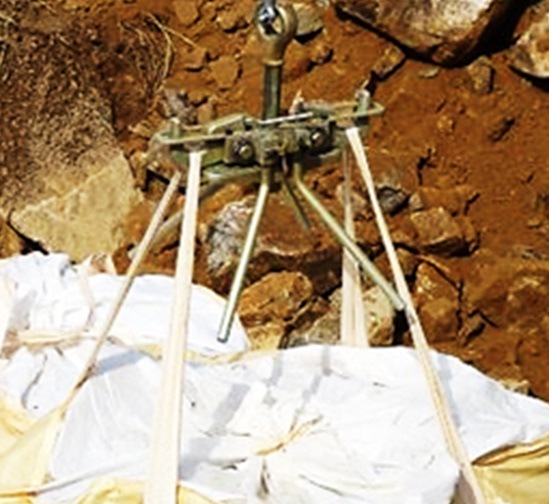 大型土のう吊り金具(オート信カリバー)