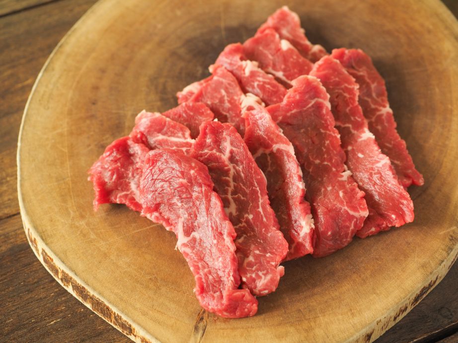はなが牛トモサンカク 焼肉用 (約200g）