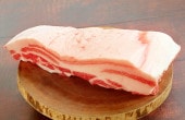 はなが豚バラ (約200g）